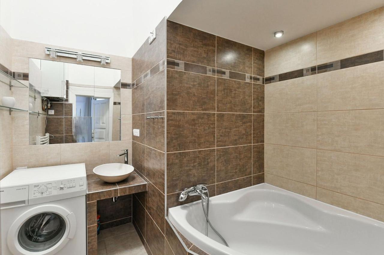 Stylish In The Heart Of The Old Town Praag