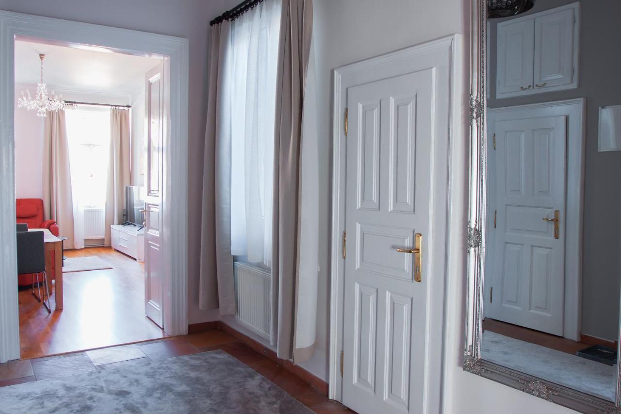 Stylish In The Heart Of The Old Town Appartement Praag